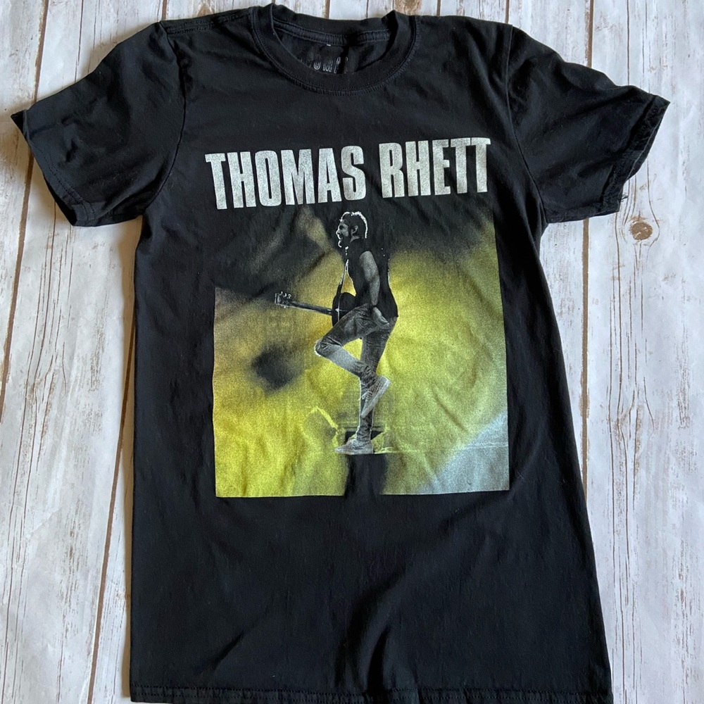 Thomas Rhett graphic tee